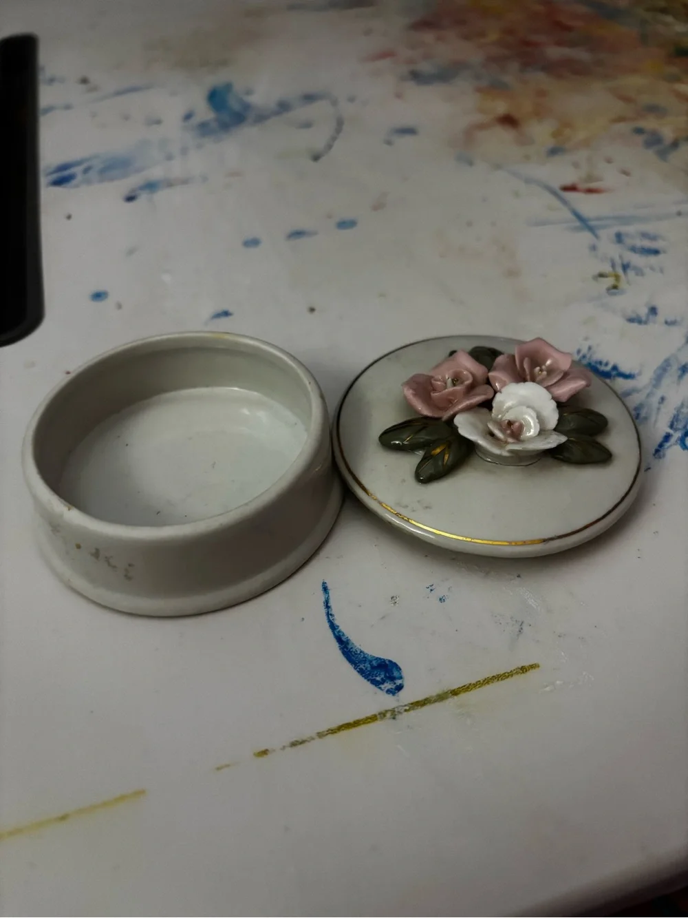 Porcelain Floral Trinket container - White with Pink Flowers 1 inch deep